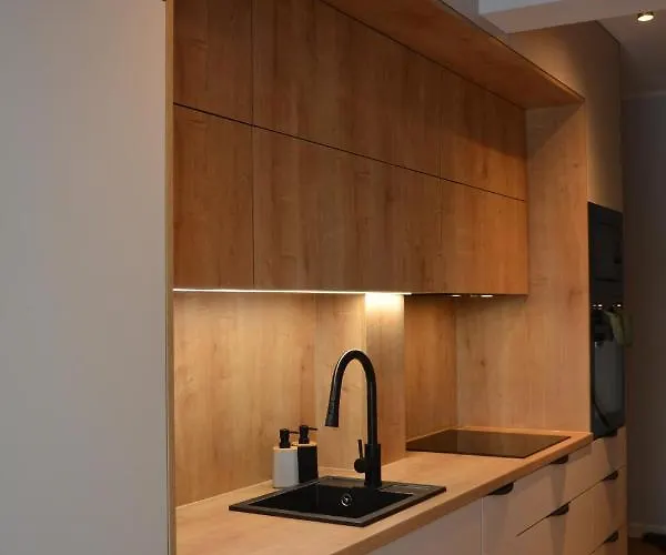 Jaskolki W Pilicach *